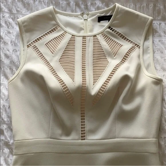 Dress - Picture 3 of 4